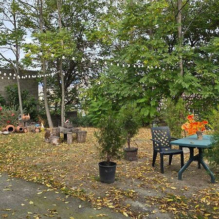 Guesthouse Family Тбилиси Екстериор снимка