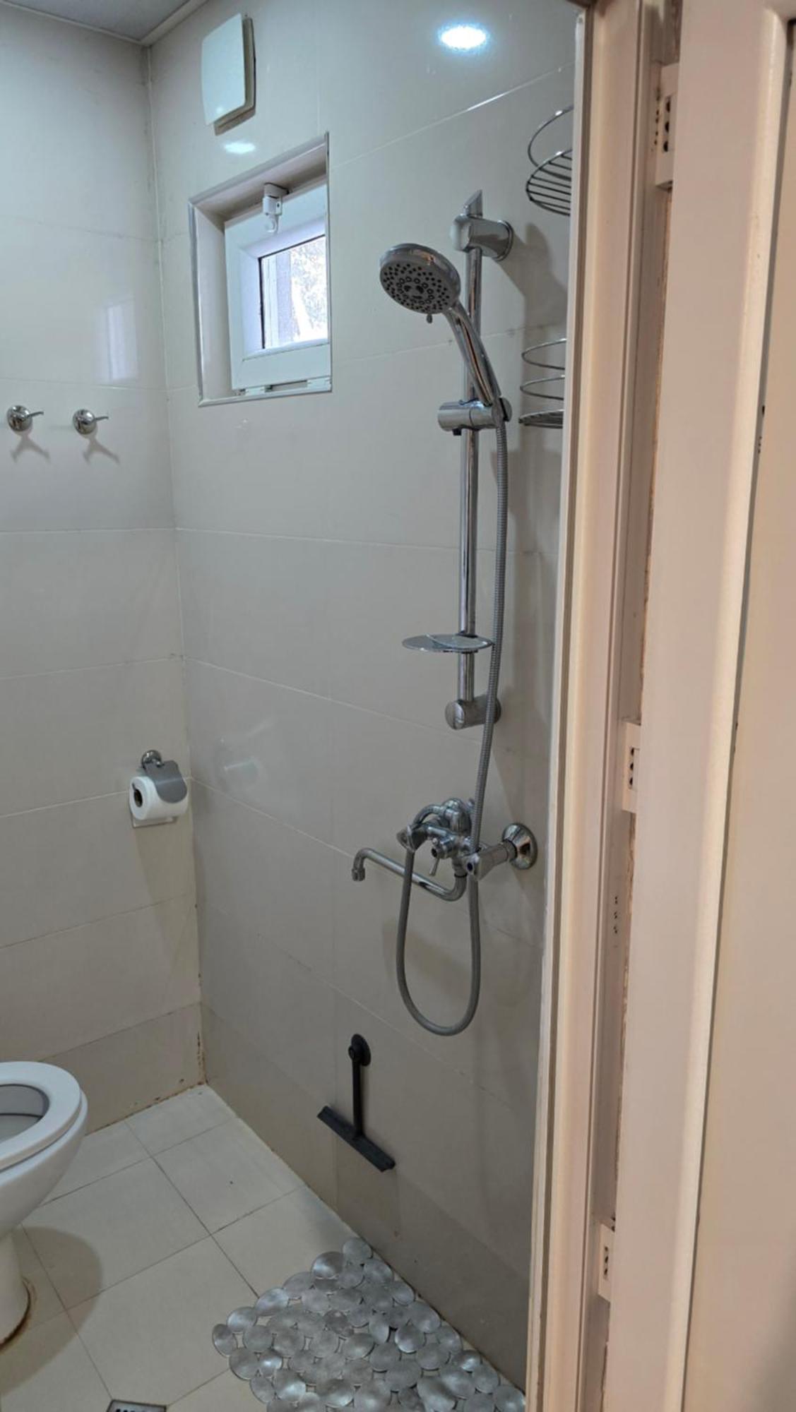 Guesthouse Family Тбилиси Екстериор снимка
